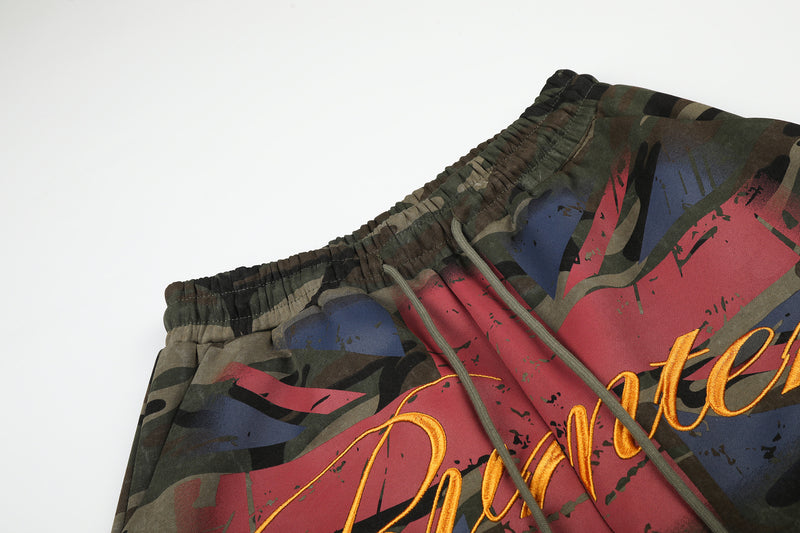 Camo-Wide-Leg-Jogginghose mit Union-Jack-Grafikprint