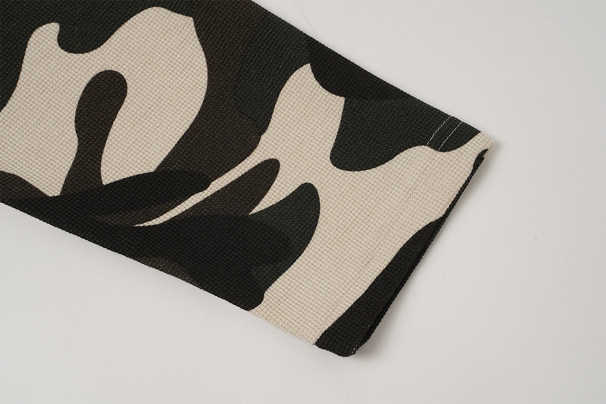 Camouflage-Raglan-Langarmshirt – Pfeilflaggen-Print, Rundhalsausschnitt