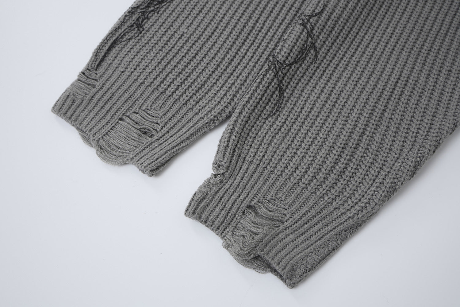 Pull zippé en maille à motif gothique – Col montant punk sombre Abyss Whisper