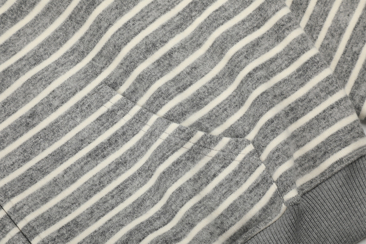 Sweat à capuche zippé rayé avec bordure en fausse fourrure