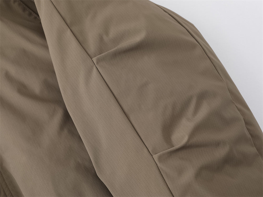 Herrenjacke mit Oversize-Stehkragen und Wattierung – Doppelreißverschluss