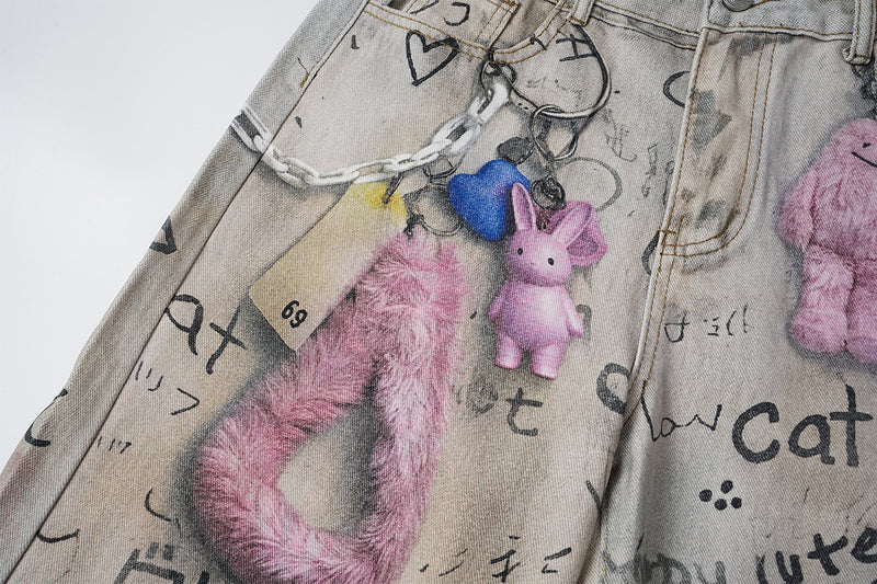 Wide-Leg-Jeans mit Graffiti-Print, Schlüsselanhänger-Anhängern und Deko-Ketten