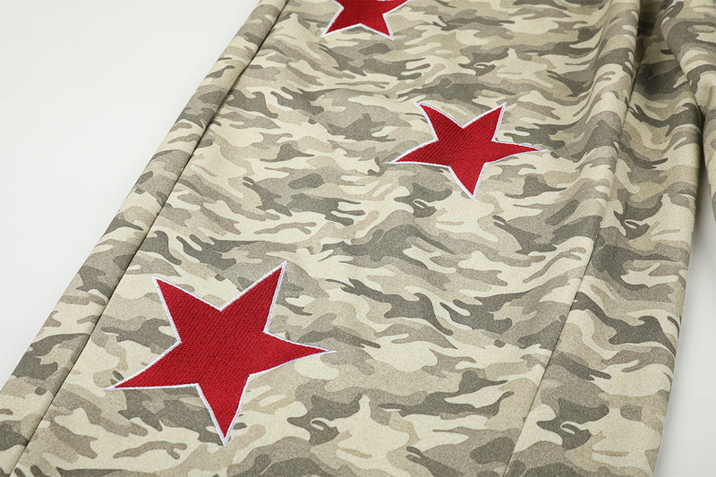 Pantalones de chándal camuflaje de pierna ancha con estrellas bordadas y gráfico 680