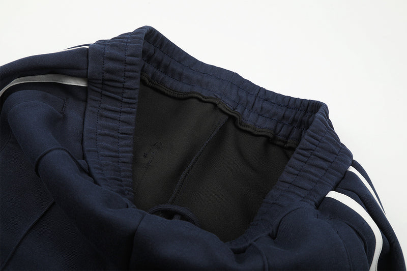 Pantalon de survêtement wide leg à liseré ondulé – Coupe droite décontractée