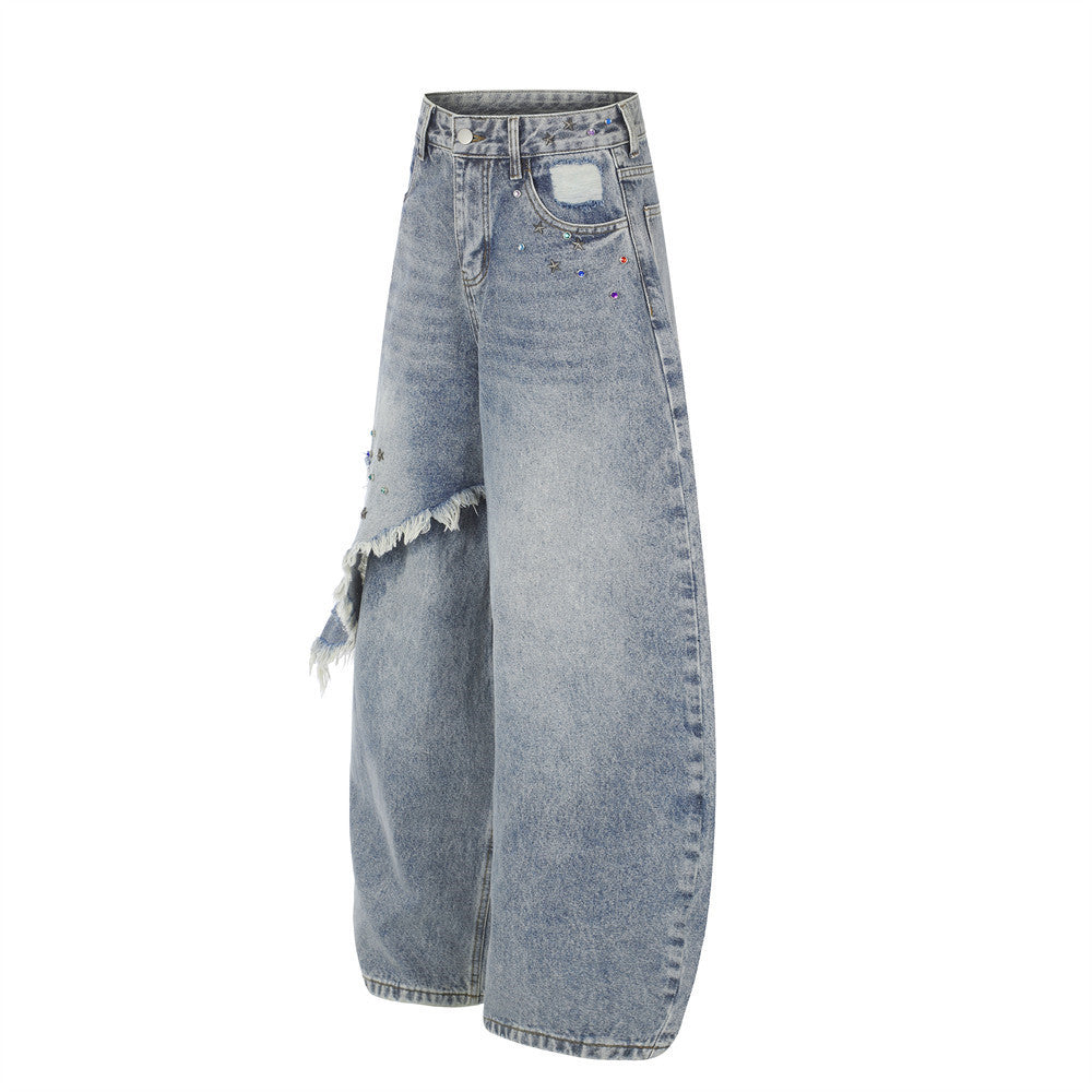 Jean large déchiré pour homme avec ornements en strass et étoiles