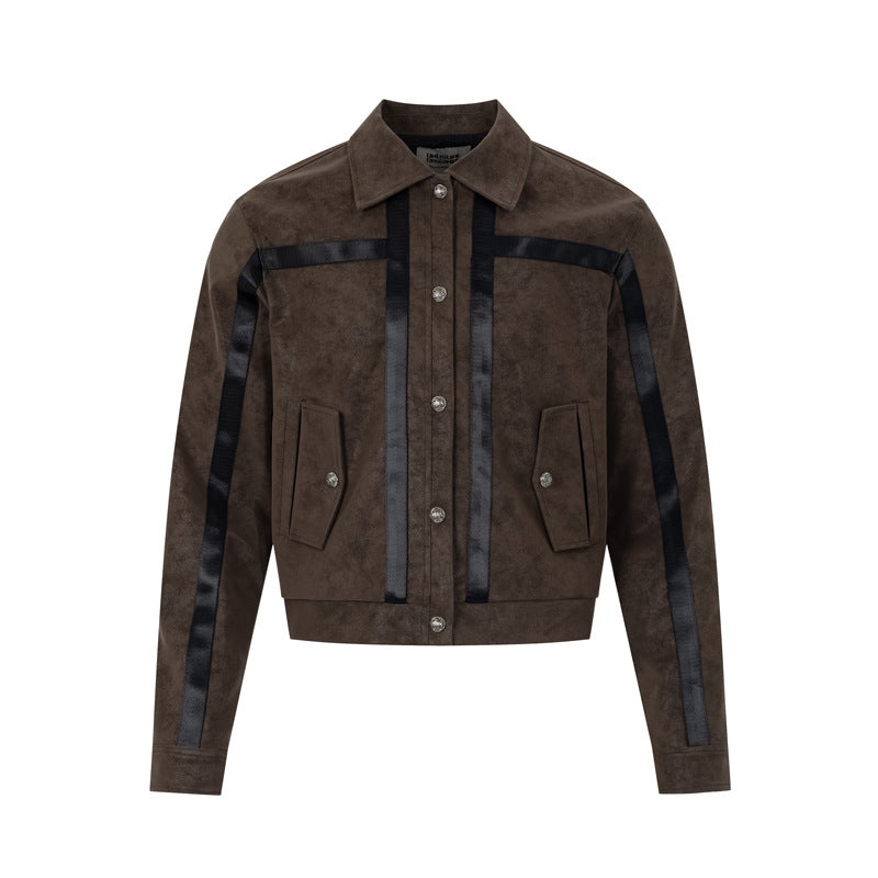 Cazadora bomber corta de textura similar al ante para hombre, con paneles de rayas de satén negro y botones automáticos plateados, en marrón