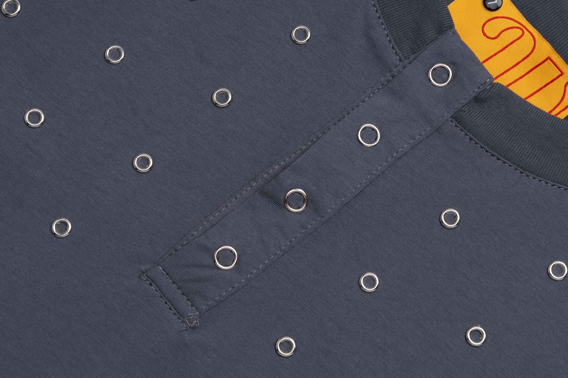 T-shirt Henley homme à manches longues avec détails à œillets – Coupe slim, style américain rétro