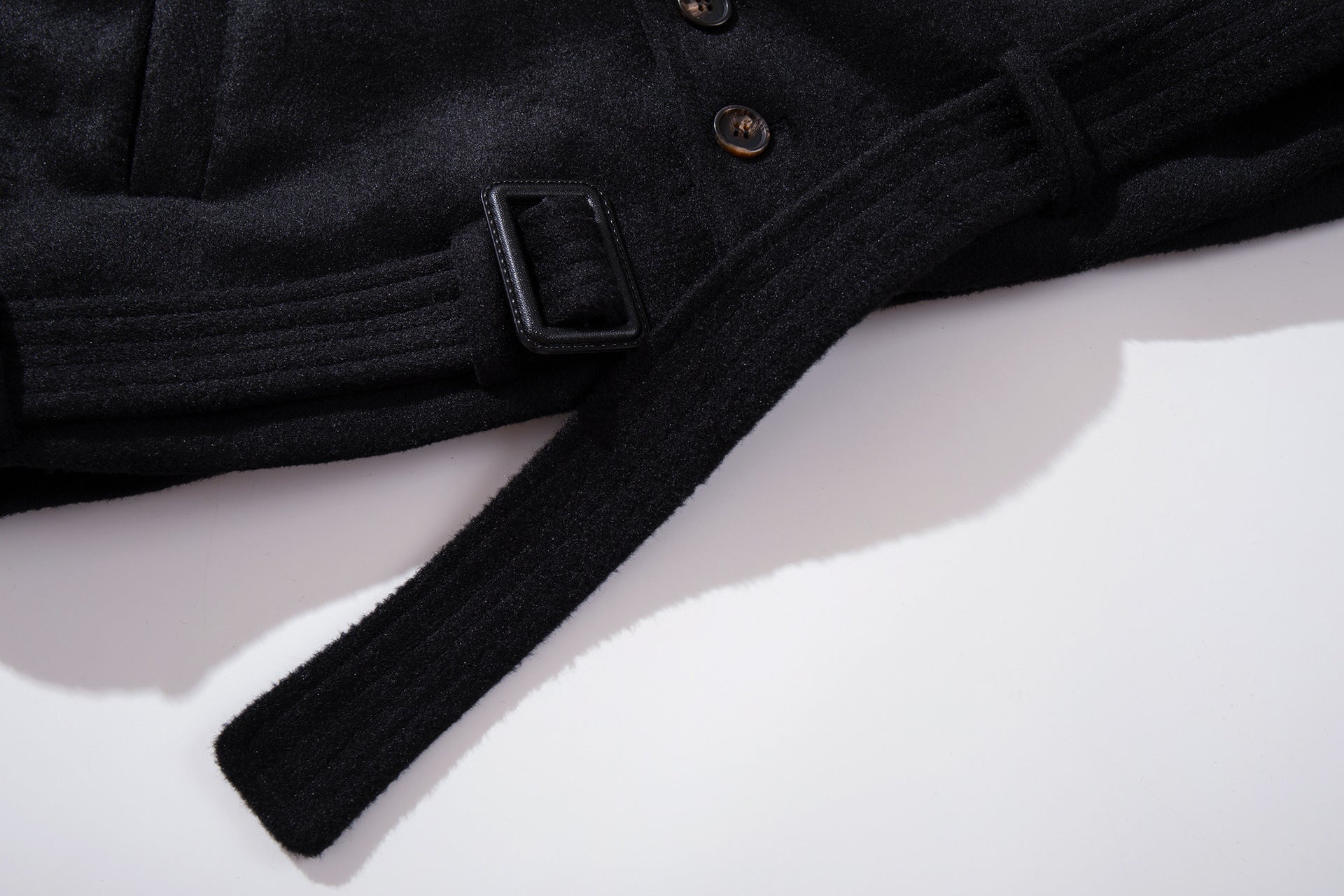 Jacke aus Wollmix mit Stehkragen, Knopfleiste & Gürtelabschluss