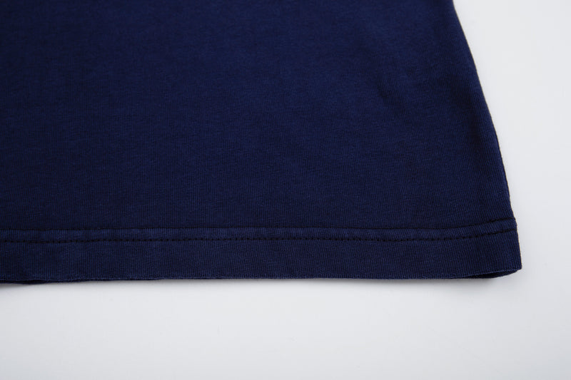 ロングスリーブクルーネックTシャツ｜ウォッシュド・ミリタリークレストグラフィック