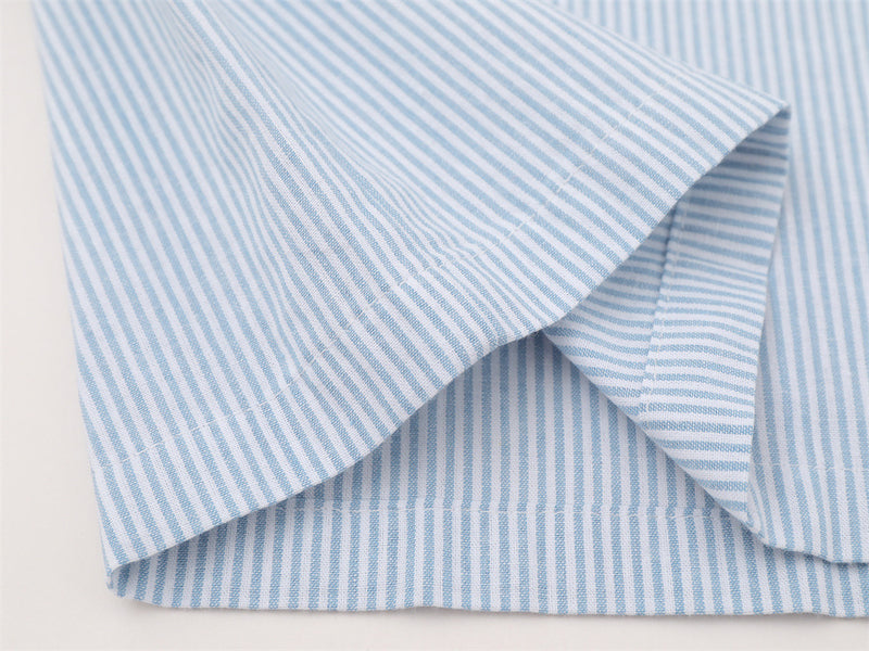 Gestreiftes Langarmhemd mit Button-down-Kragen und übergroßer R.C.-Buchstabenapplikation
