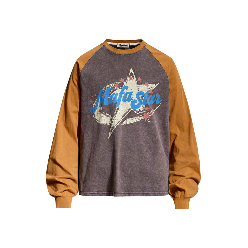 メンズ オーバーサイズ 長袖ラグラン カラーブロックTシャツ、ダメージ加工のMafa Starグラフィックプリント。ネイビー／グレーとウォッシュドチャコールで表示
