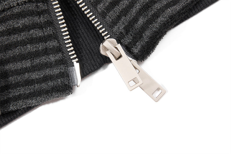Chaqueta de rayas con cuello mao y cremallera para hombre, con detalles de ojales metálicos