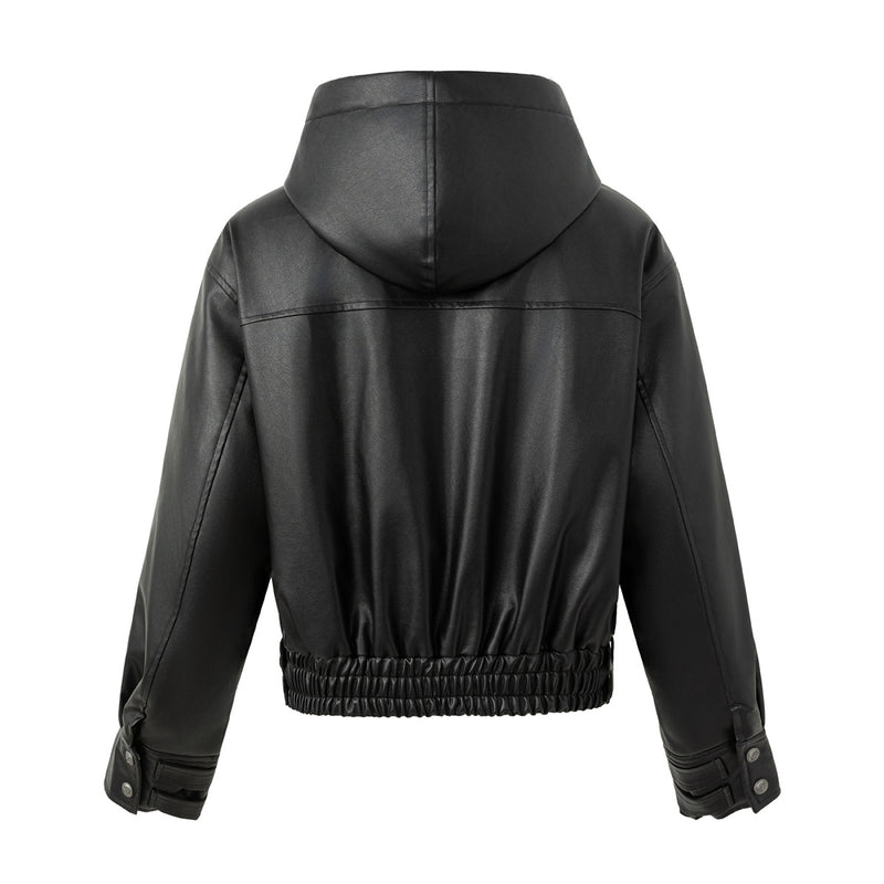 Schwarze Kunstlederjacke mit Kapuze – zweireihig mit Kapuze aus Leoparden-Kunstfell