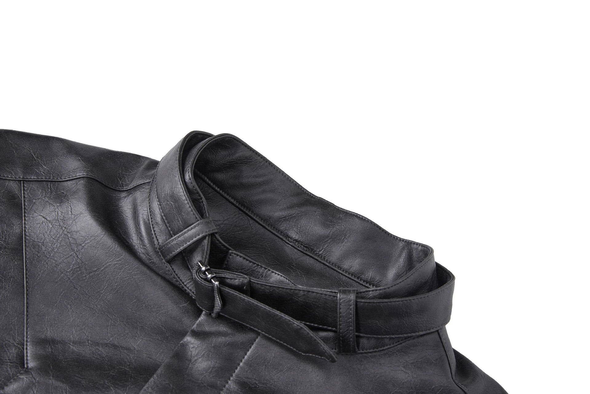Blouson biker oversize en cuir – Style moto à col montant et poignets à boucles