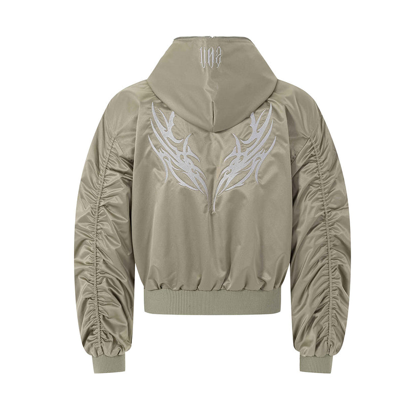 Bomberjacke mit Tribal-Stickerei und Kapuze – Kastiger Gothic-Streetwear-Look