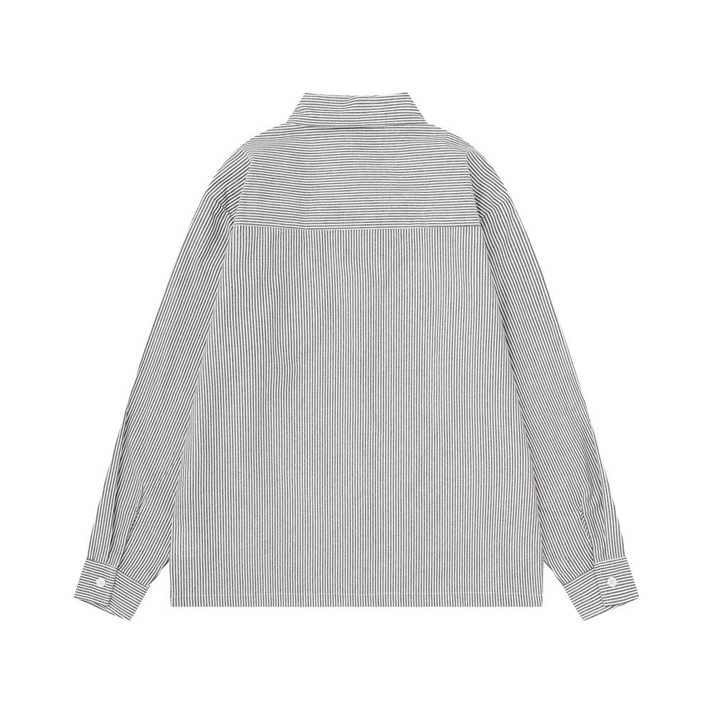 Gestreiftes Langarmhemd mit Button-down-Kragen und übergroßer R.C.-Buchstabenapplikation