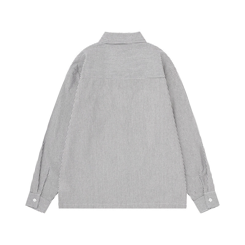 Gestreiftes Langarmhemd mit Button-down-Kragen und übergroßer R.C.-Buchstabenapplikation