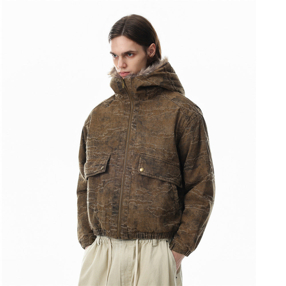 Gewaschene Denim-Pufferjacke mit Kapuze und Kunstfellbesatz – Used-Camo-Stitching