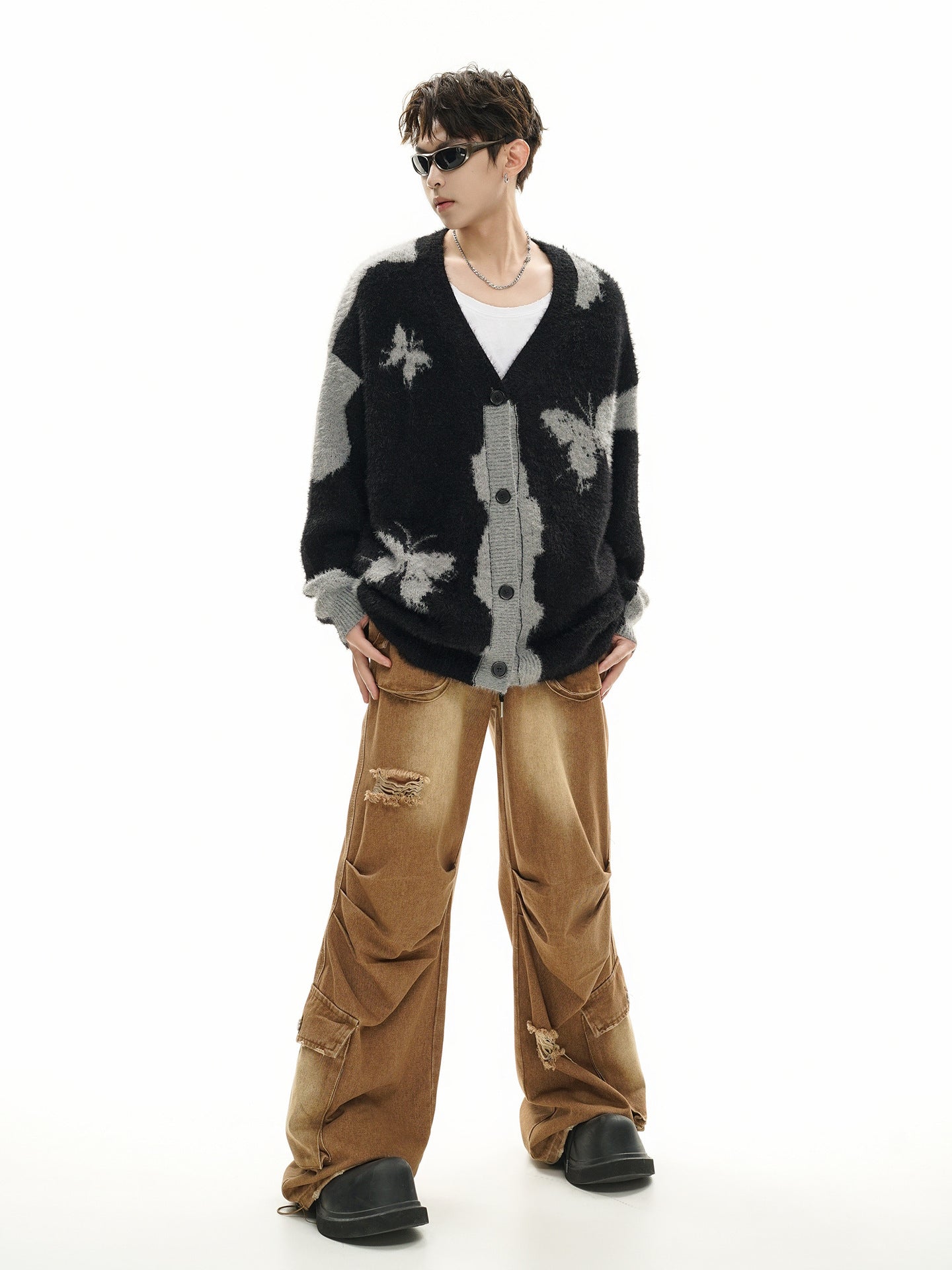 Gilet cardigan en maille jacquard papillon – Col V oversize, maille couple