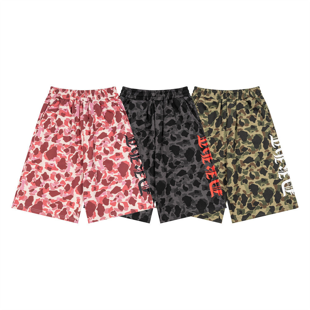 Men's pink camouflage wide-leg streetwear shorts with Gothic letter side graphic print