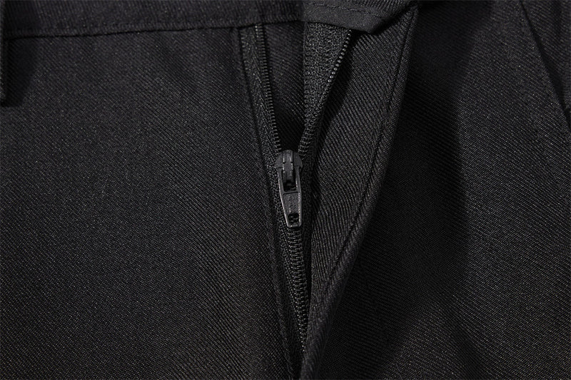 Herrenhose mit weitem Bein und Bundfalten – Loose Fit, unifarben