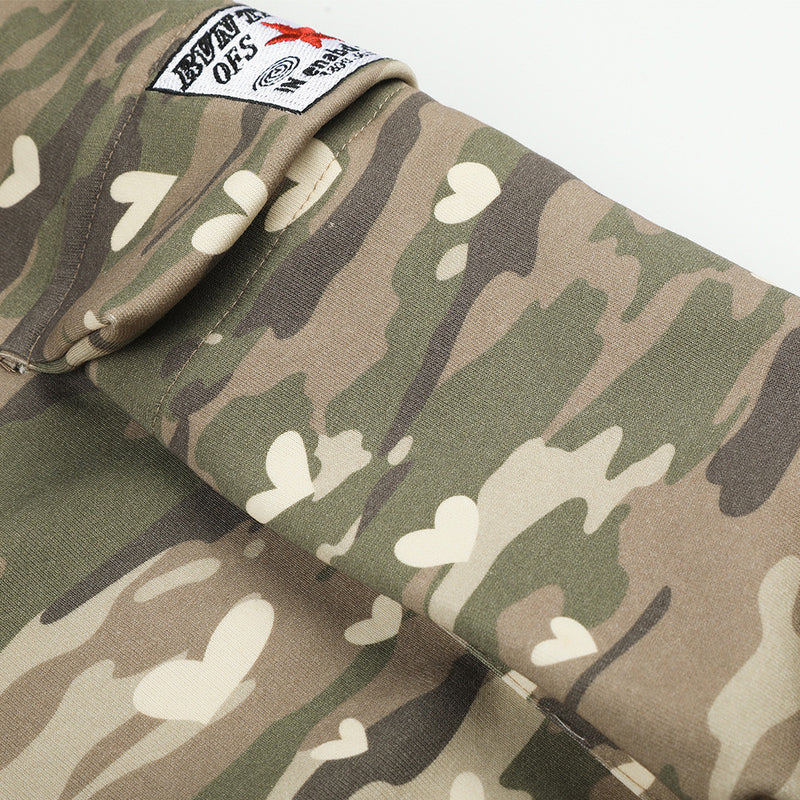 Men's Camouflage Cargo Pants – Wide-Leg Heart Print Camo Baggy Trousers