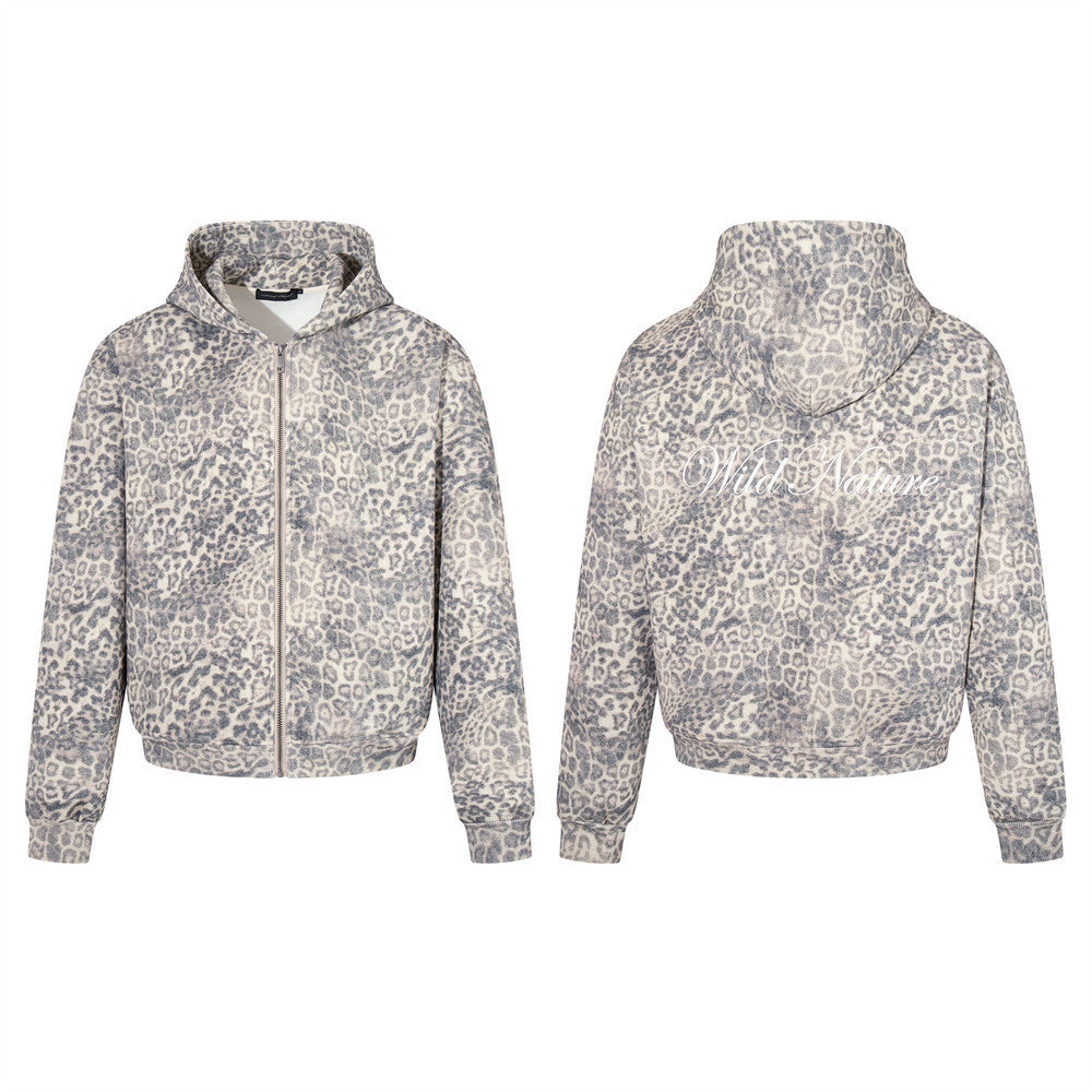 Sweat à capuche zippé oversize délavé à imprimé léopard avec motif Wild Nature au dos, vue de face et de dos