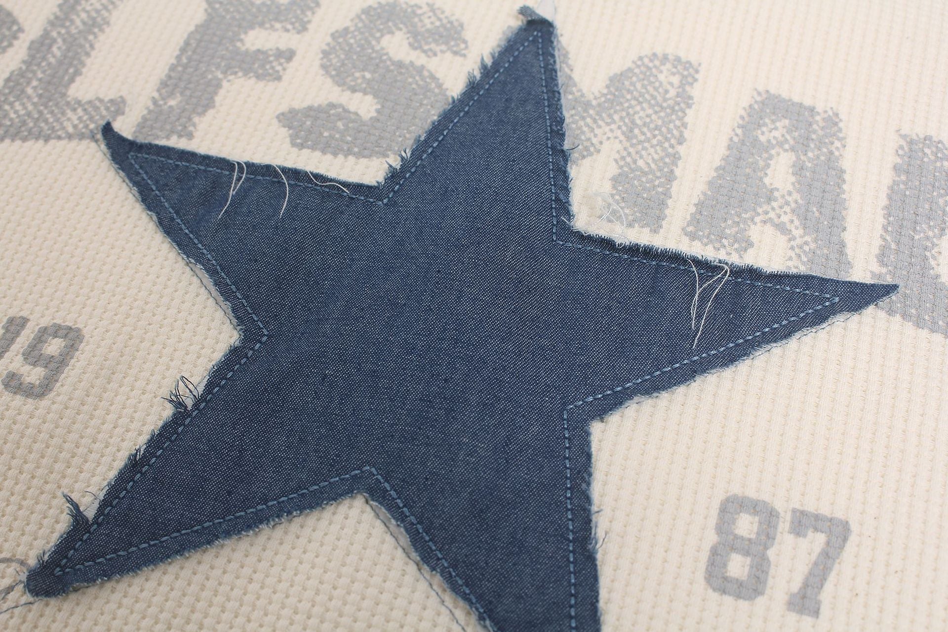 Long Sleeve Waffle-Knit Star Patch Graphic Shirt – GLFSMADE 1987 Studded Collar