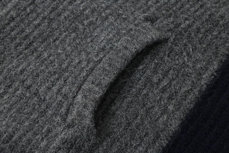 Strick-Cardigan mit Racing-Patches, Reißverschluss und Stehkragen