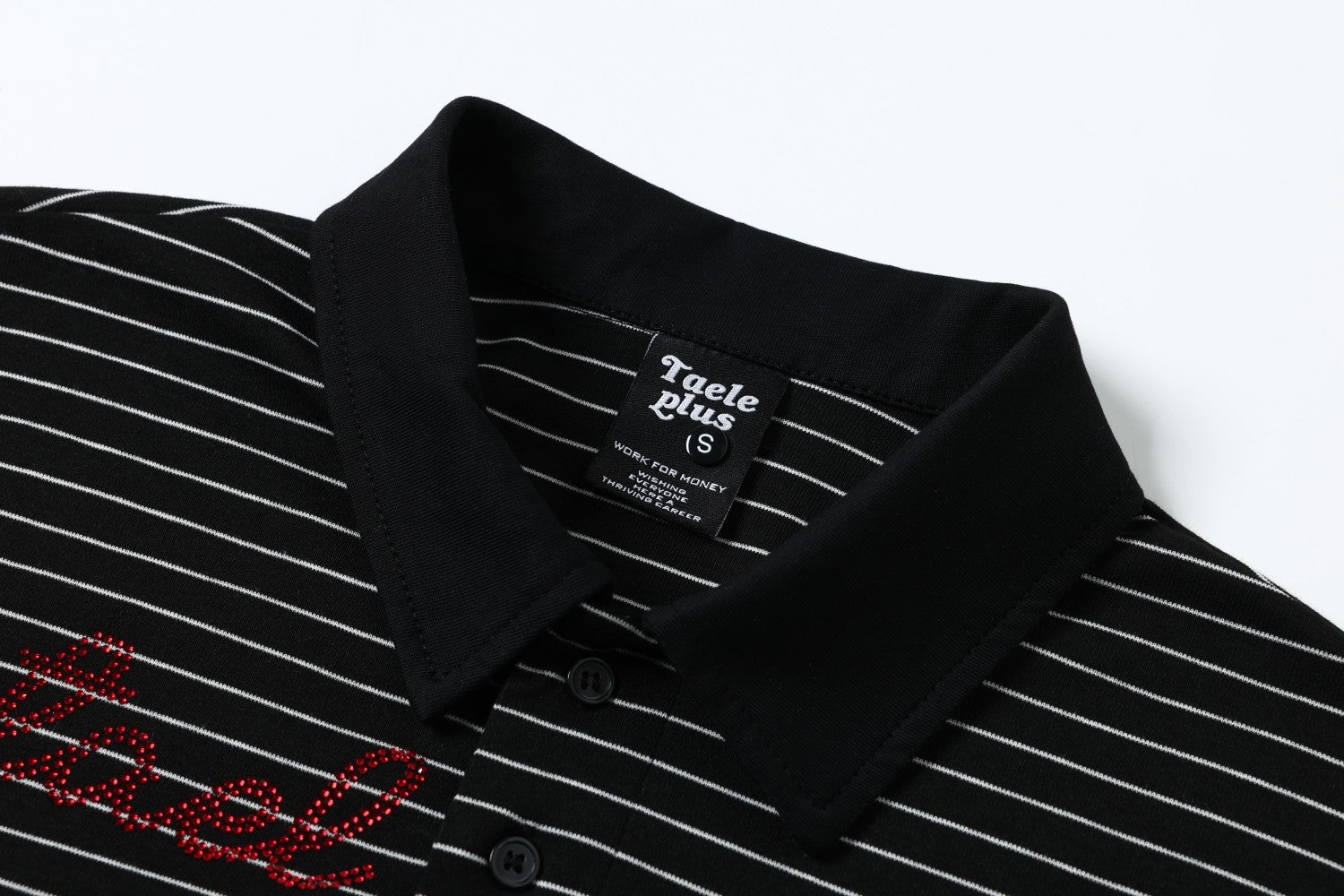 Polo de rayas con gráfico de letras de strass – Manga corta y cuello negro