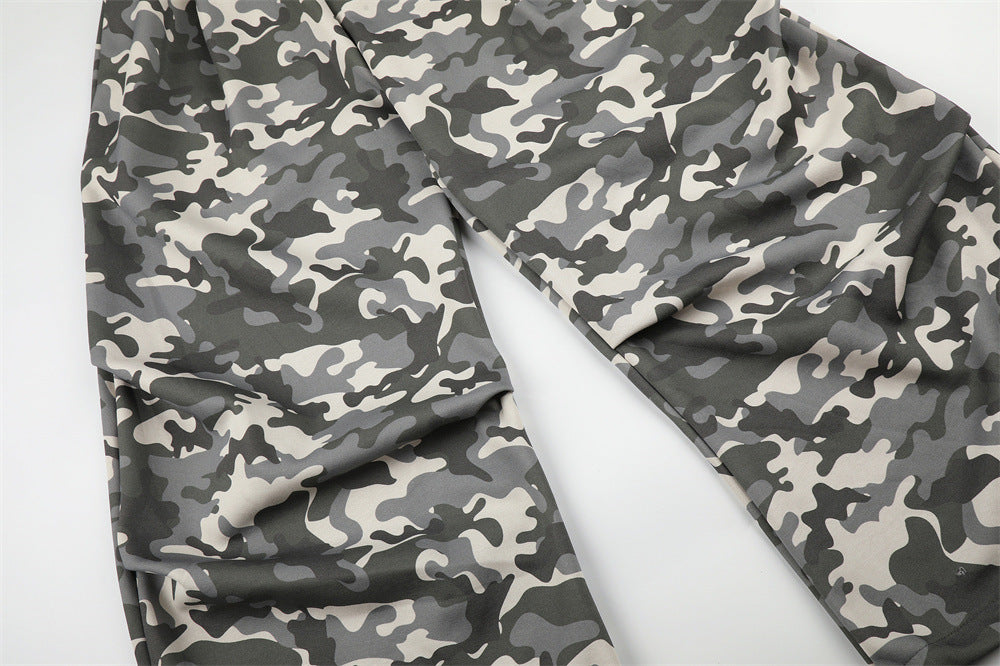 Men's Relaxed Fit Camo Wide-Leg Pants with Elastic Waistband & Ruched Hem