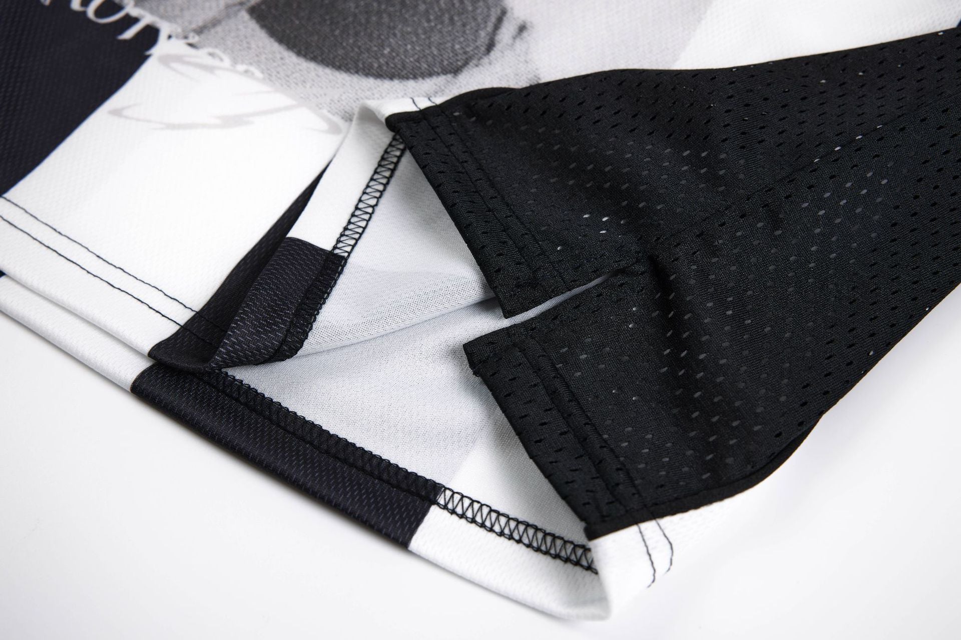 Maillot de football à manches longues noir et blanc à rayures, polo graphique