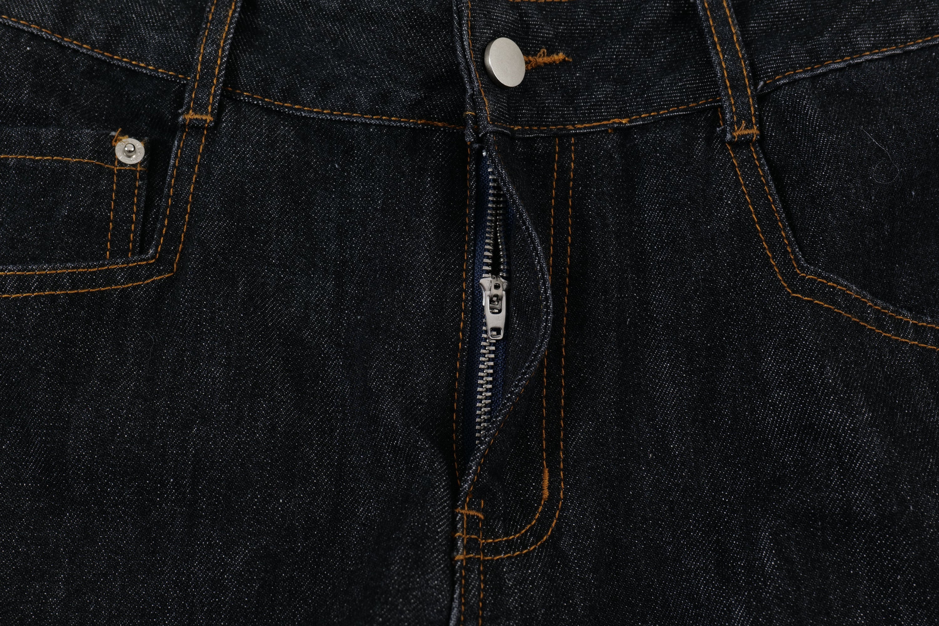 Curved Balloon-Leg Jeans | Dark Indigo Structured Denim
