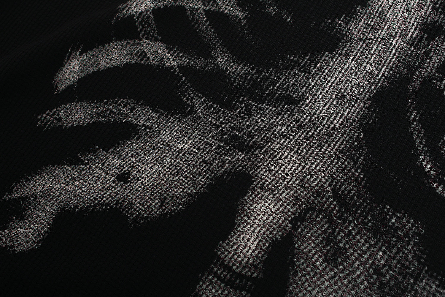 Skeleton X-Ray Print Long Sleeve Waffle Tee | Omirad
