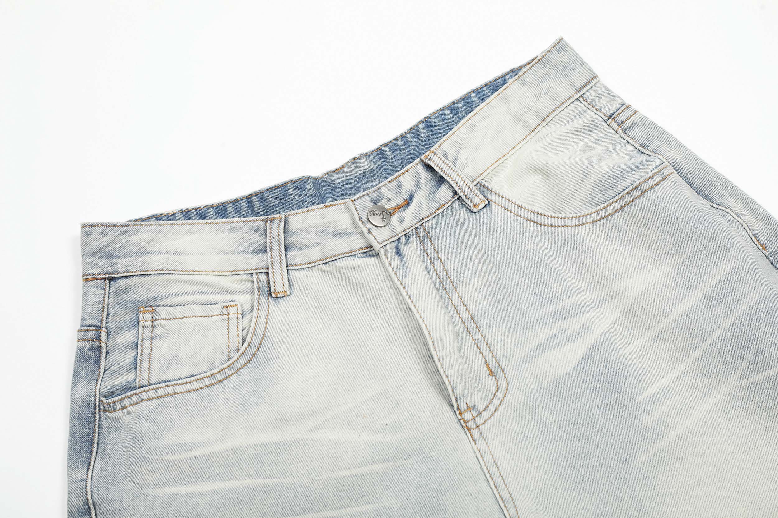 Light Washed Wide-Leg Jeans | Oversized Baggy Denim