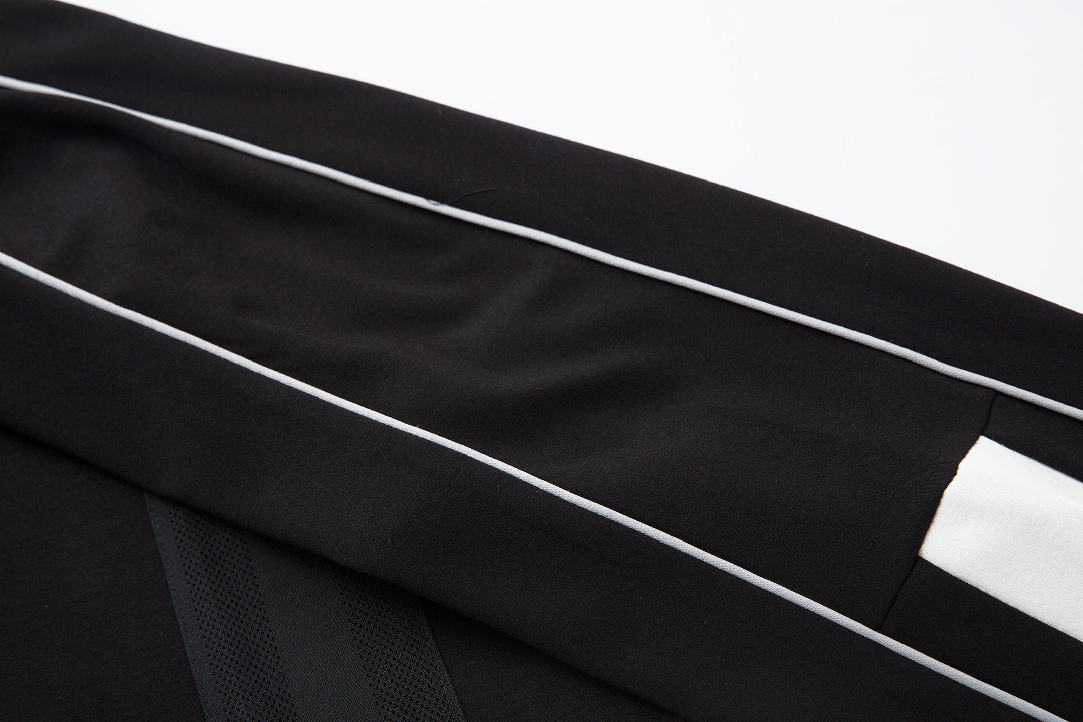 ABF Contrast Panel Raglan Long-Sleeve Top | Streetwear
