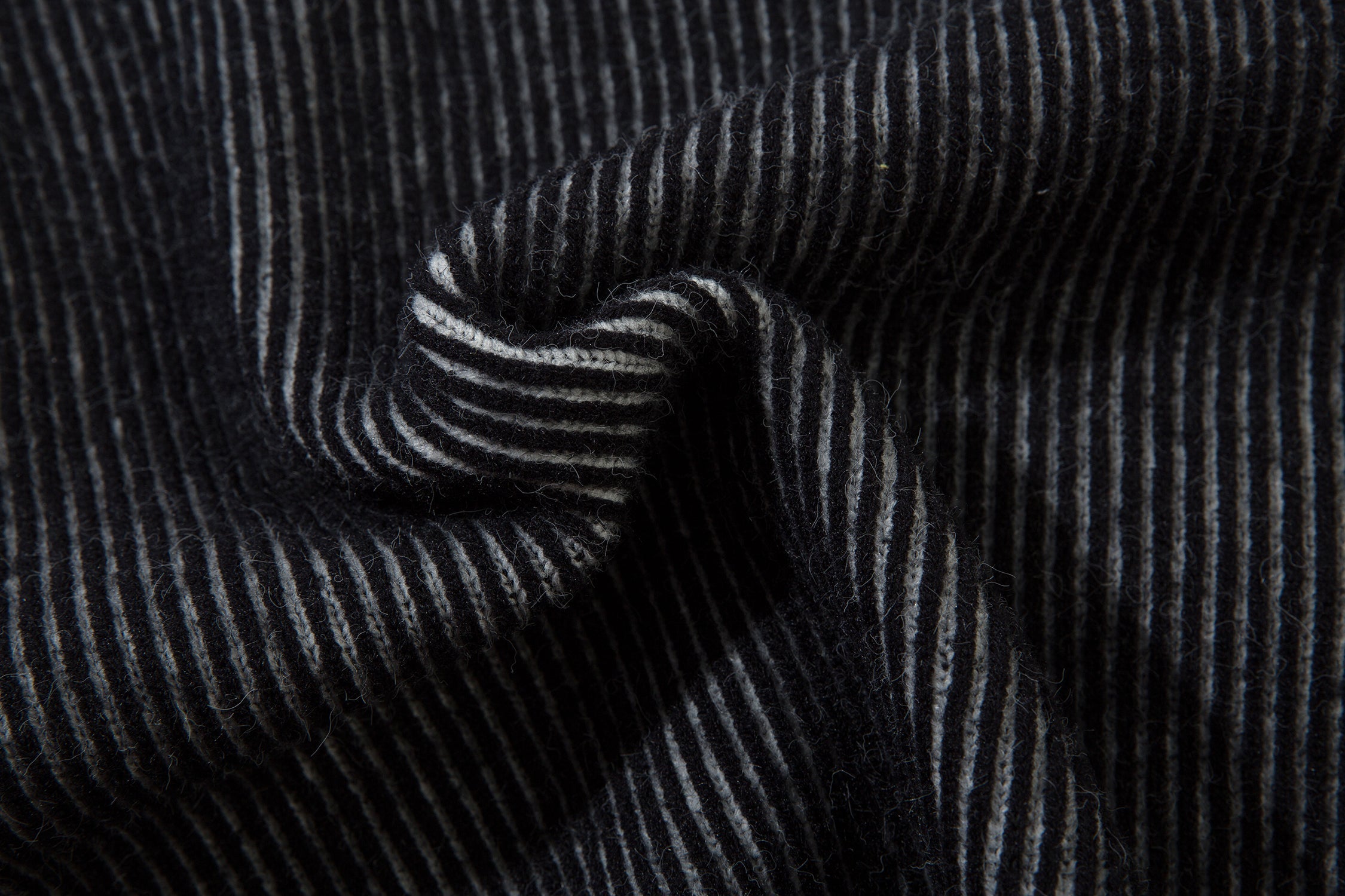 Omirad Lightning Graphic Ribbed Knit Sweater | SEAKOFF