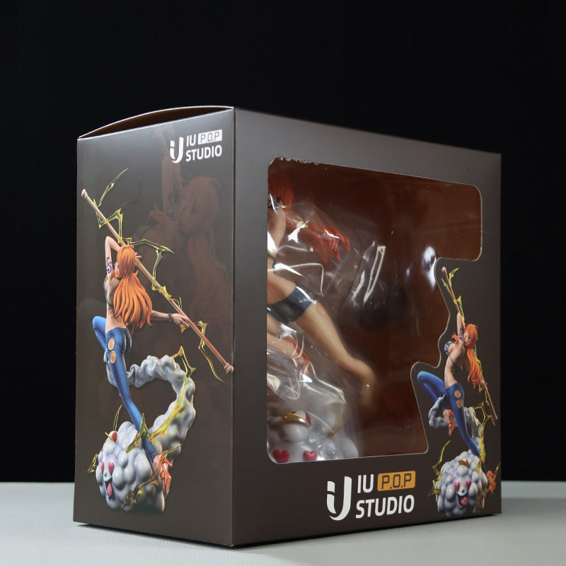 Figura de acción Nami - 28 cm con chispas y personal eléctricos, edición limitada - One Piece coleccionable