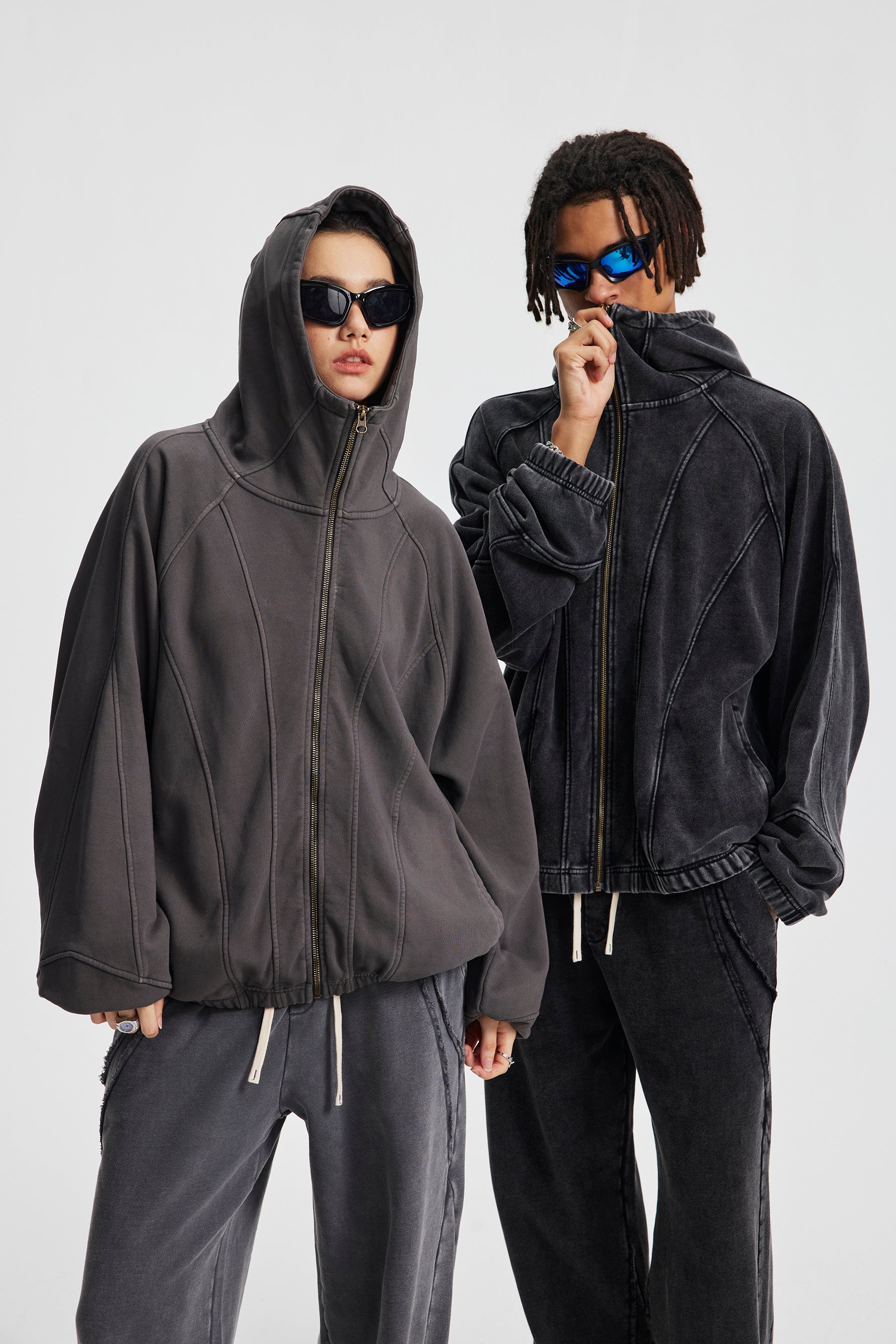 Curved-Seam Full-Zip Hoodie | Washed Cotton Streetwear
