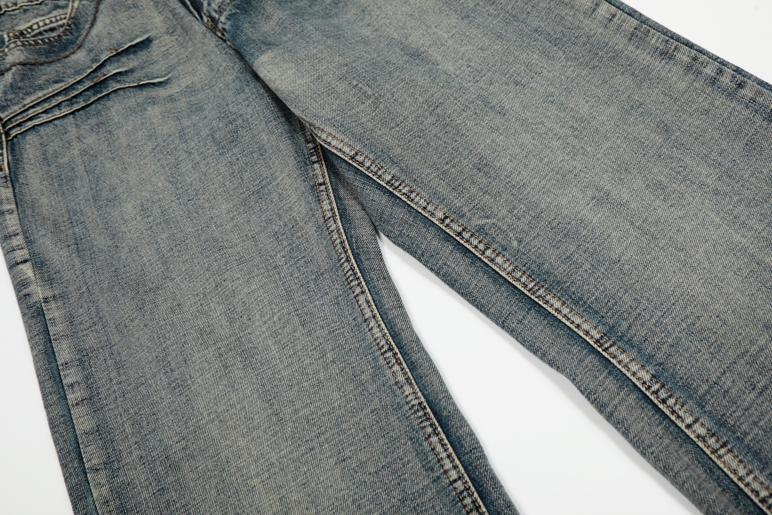 Retro Creased Wide-Leg Denim Jeans | Vintage Wash Streetwear