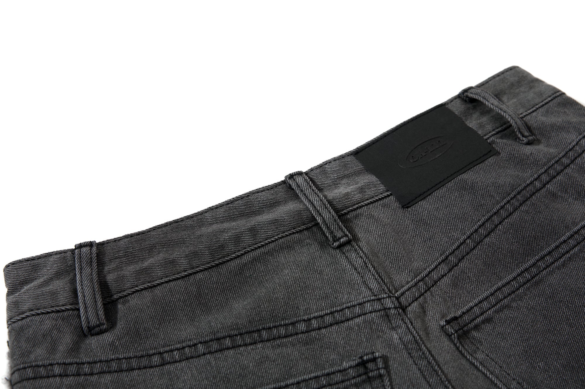 Omirad Washed Frayed Curved Cargo Jeans | Wide-Leg
