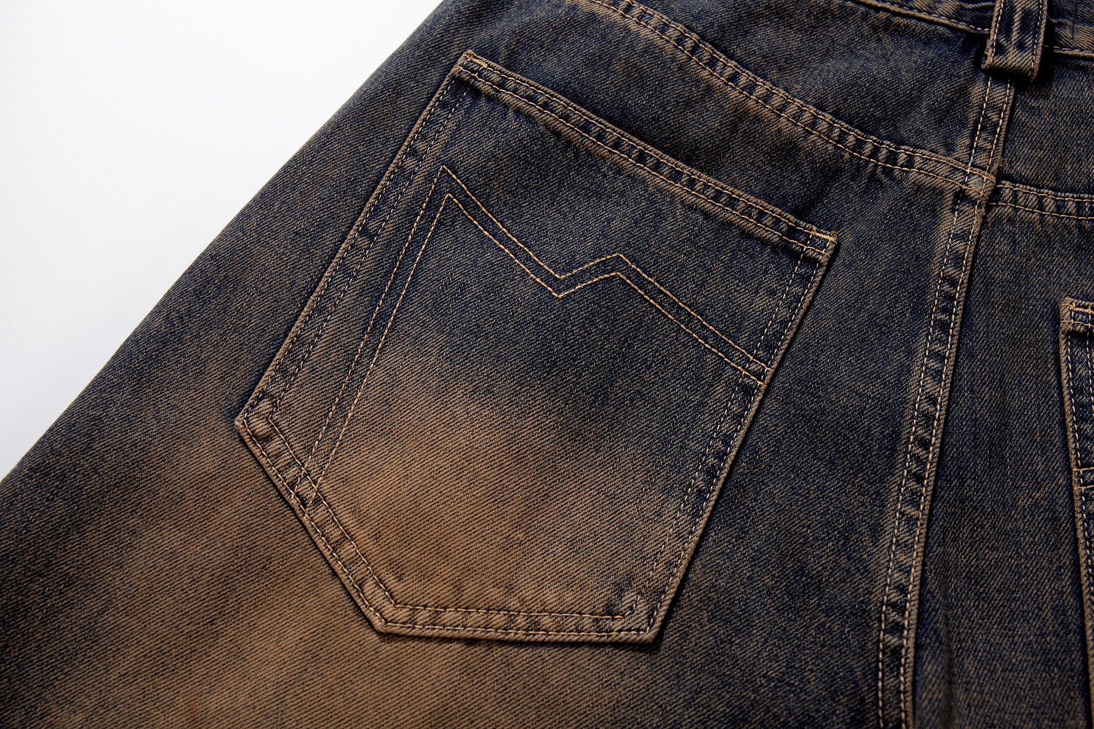 Sand-Fade Utility Wide-Leg Jeans with Zip Pockets