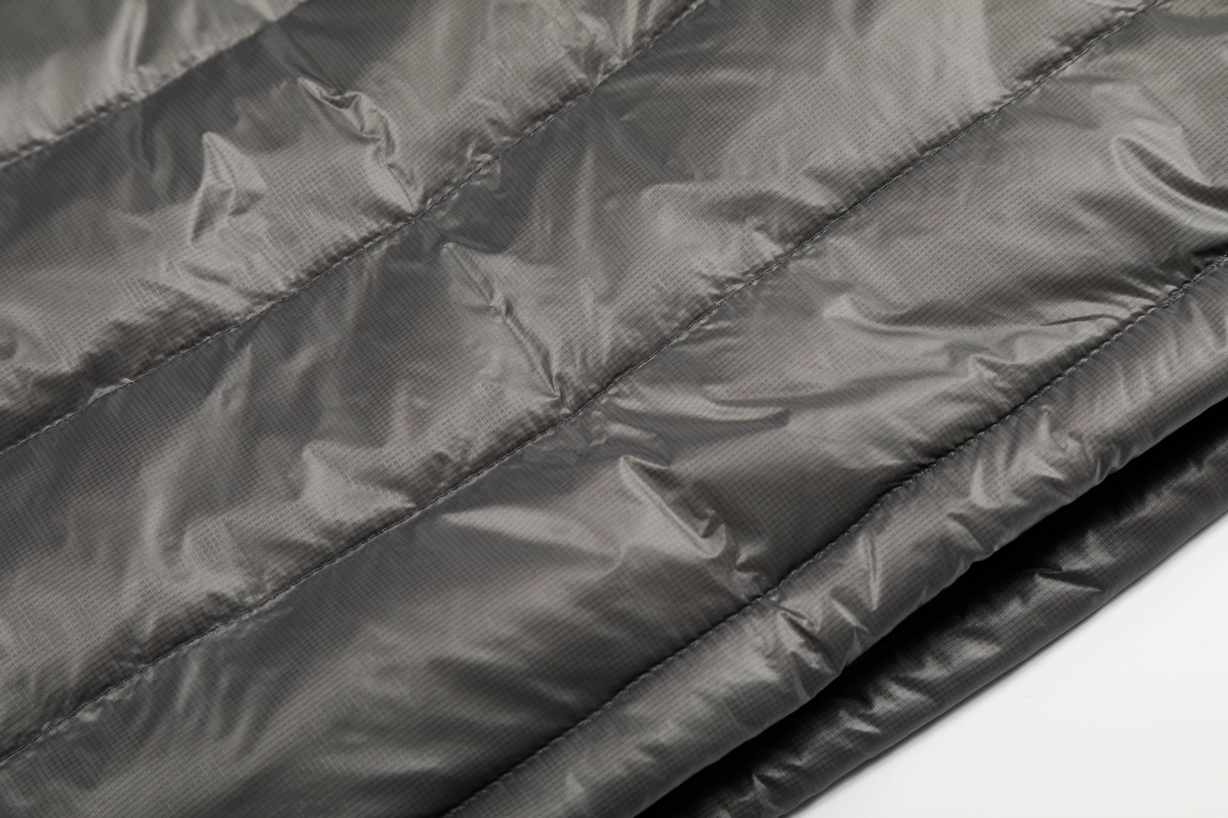 Omirad Lightweight Nylon Puffer Pullover Jacket with Hood