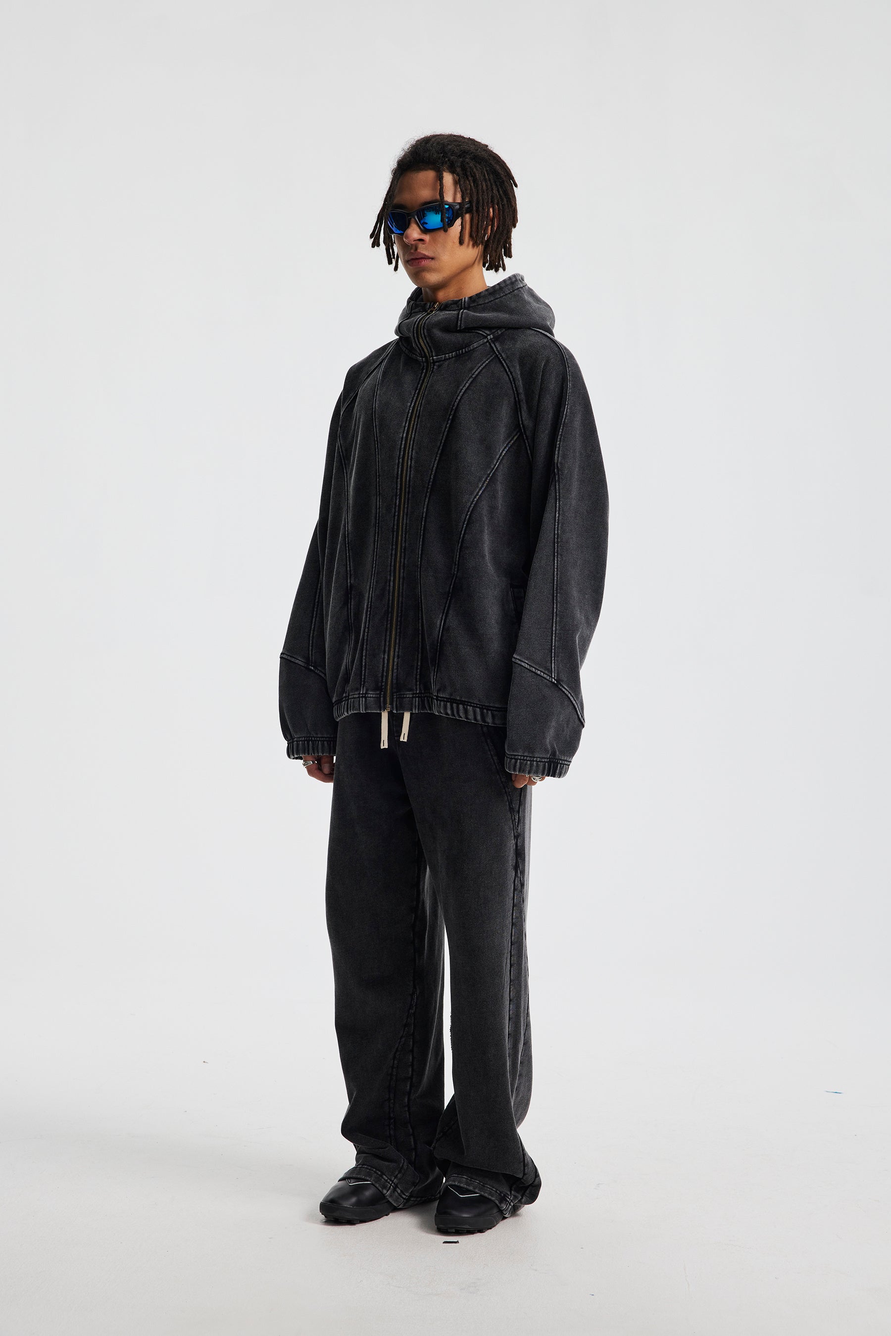 Curved-Seam Full-Zip Hoodie | Washed Cotton Streetwear