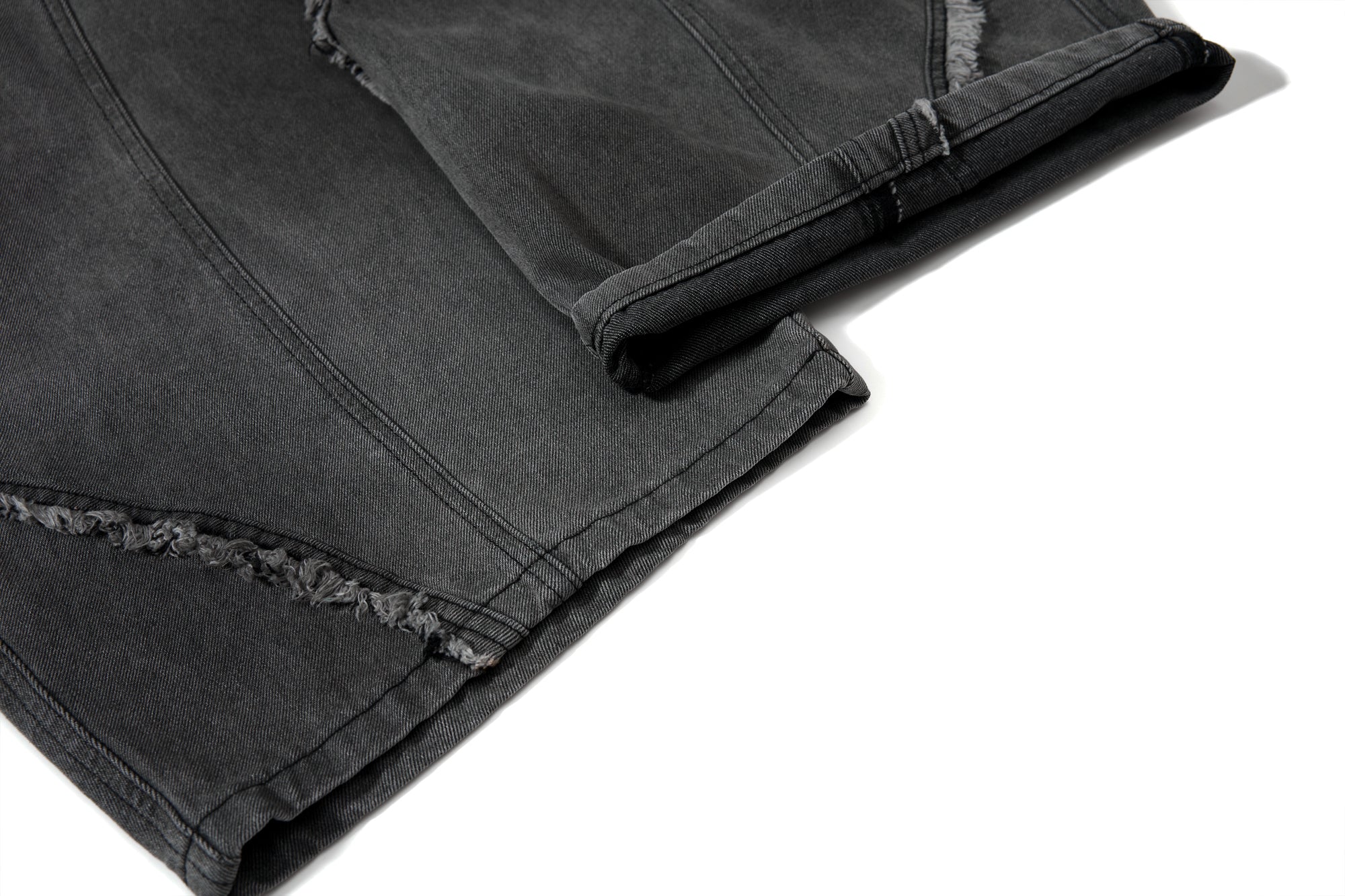 Omirad Washed Frayed Curved Cargo Jeans | Wide-Leg