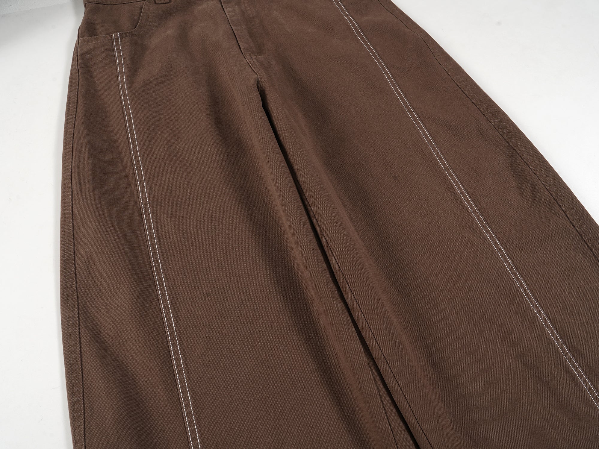 Wide-Leg Jeans with Rhinestone Star Back Pockets | SEAKOFF