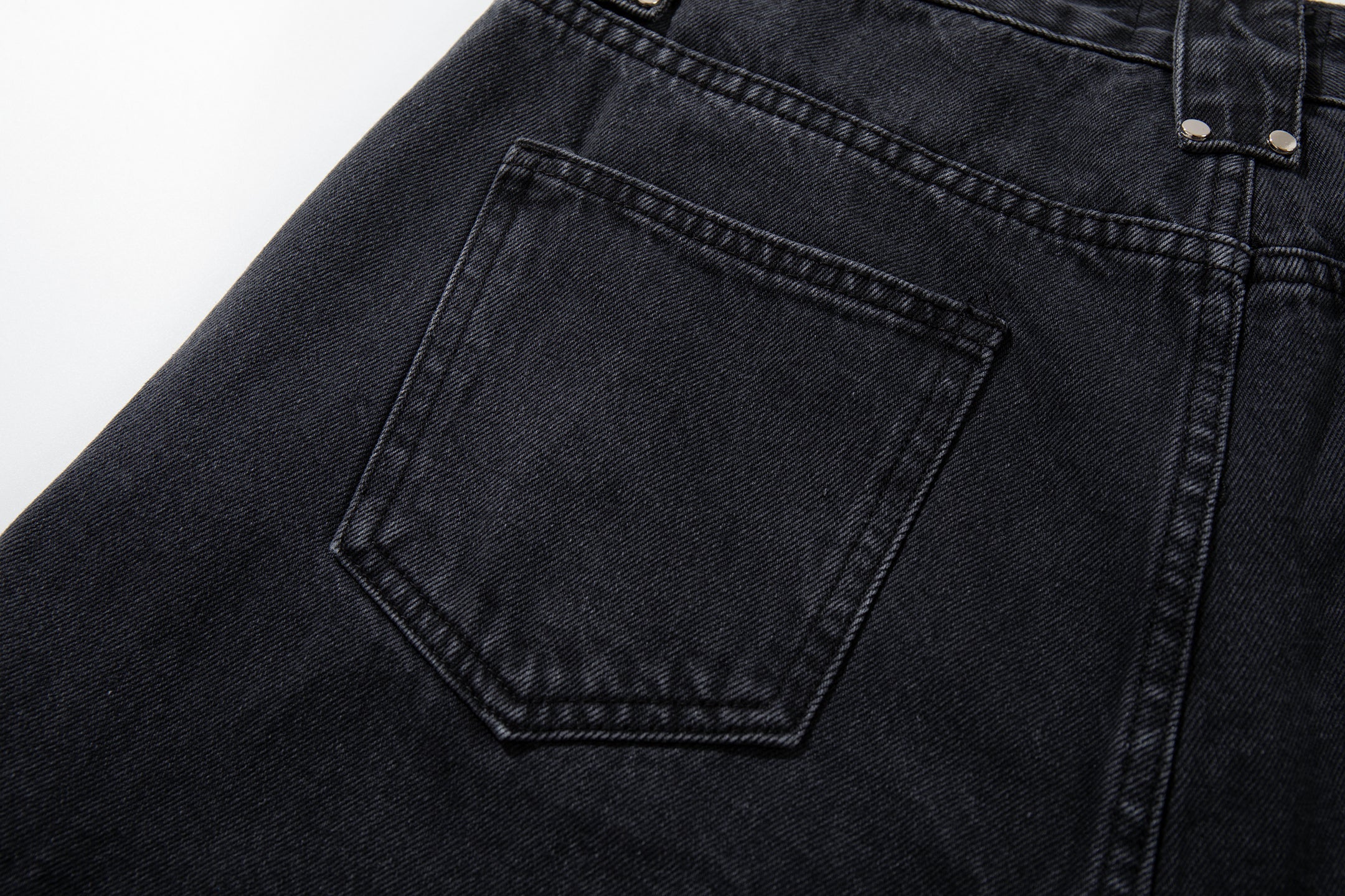 Arc-Stitch Wide-Leg Jeans | Washed Black Denim
