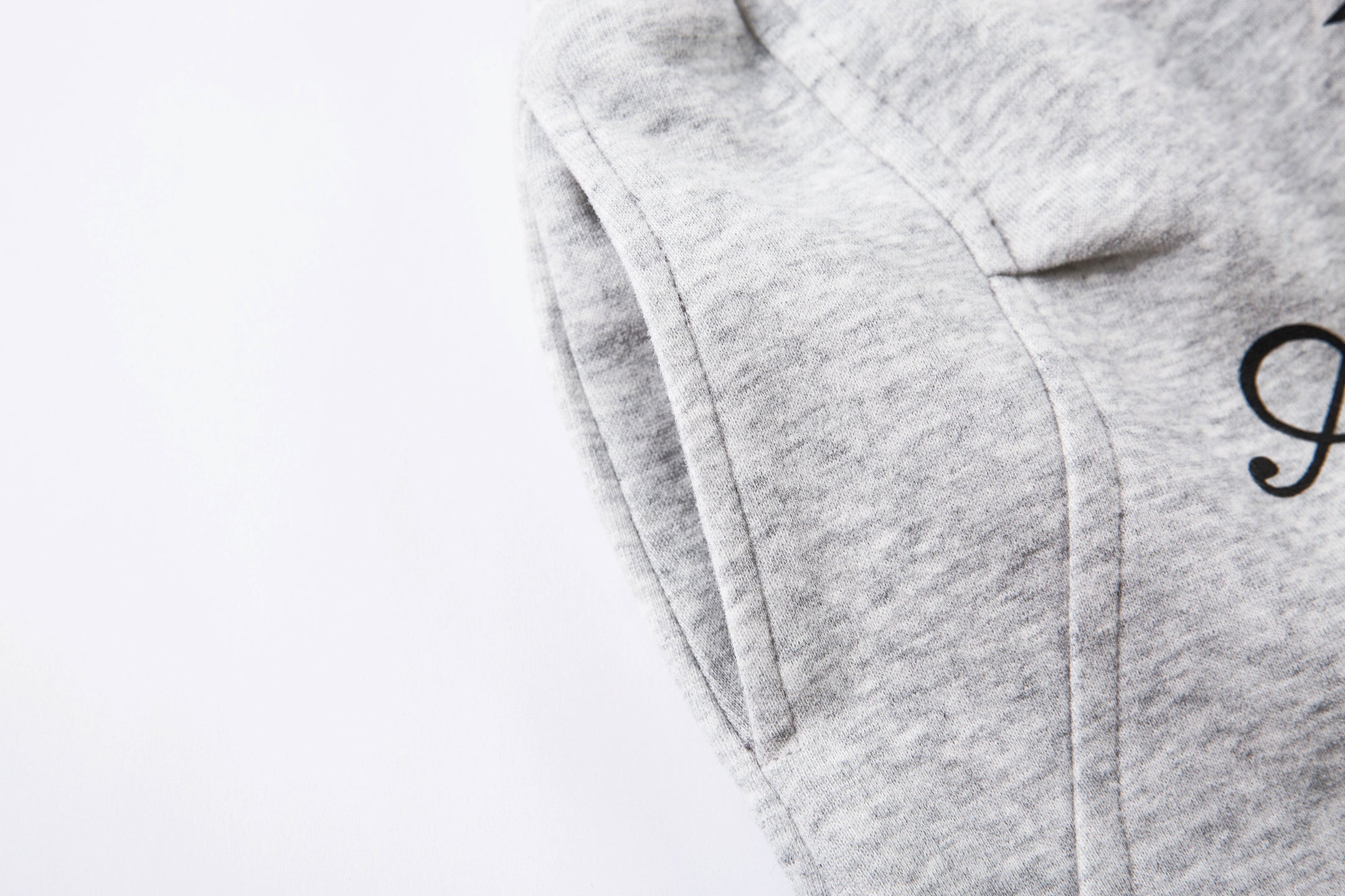 Omirad Embroidered Multi-Pocket Wide-Leg Cargo Sweatpants