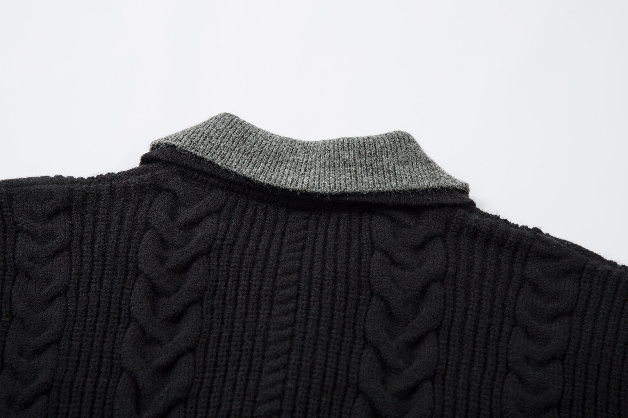 Omirad Vintage Cable Knit Polo Sweater | Contrast Collar