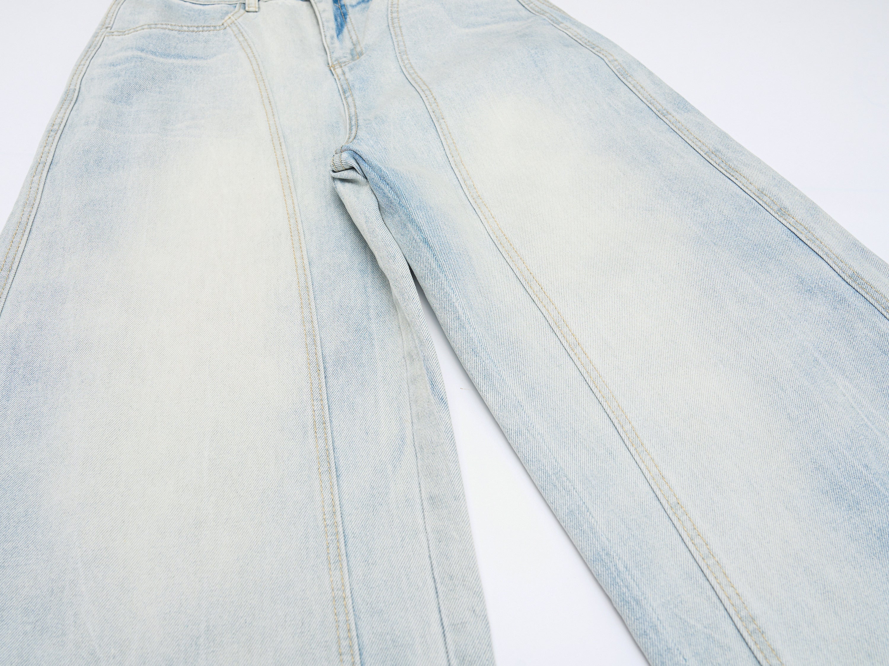 Omirad Vintage Wide-Leg Washed Jeans | Light Wash Denim